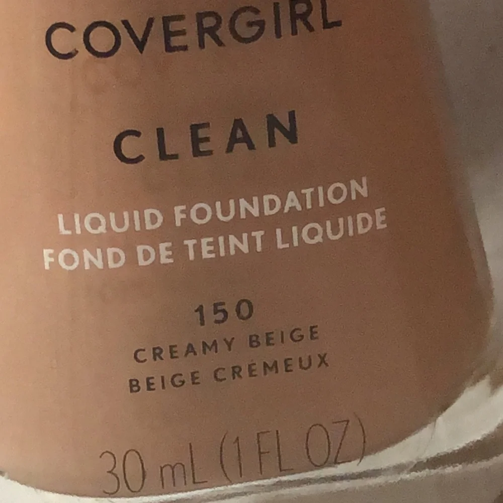 Covergirl Clean  Liquid Foundation 150 Creamy Beige  x2